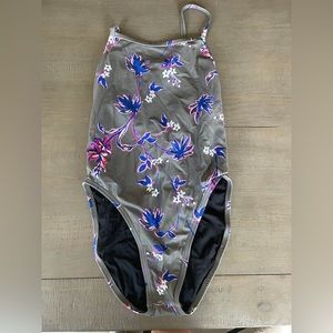 Jolyn Brandon Fixed back